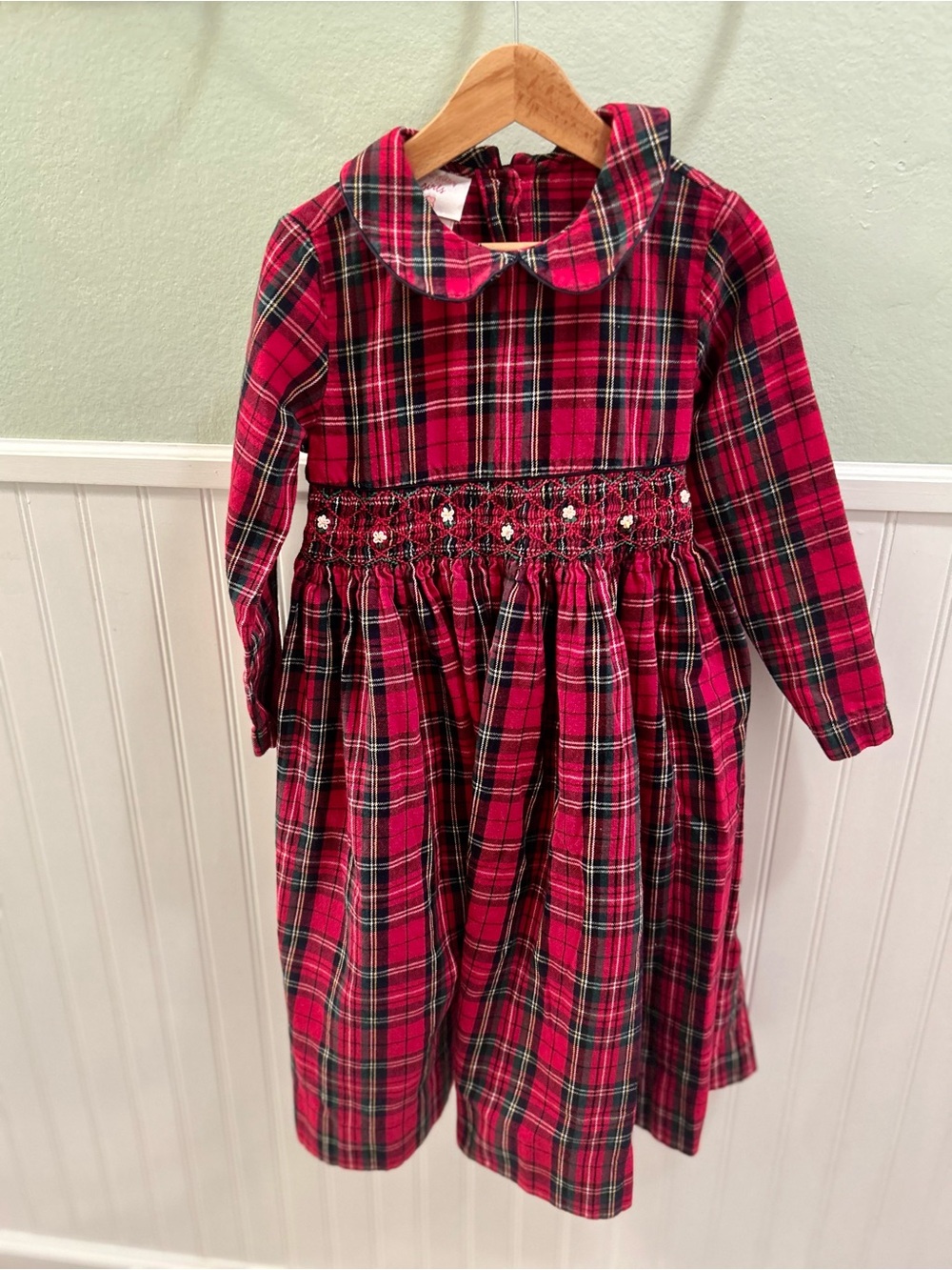 Laura Ashley Girls Red Plaid Smocked Long Sleeved Dress 6 Years